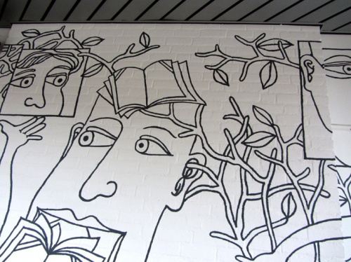Detail werk in uitvoering muurschildering Vrijhof dag 4